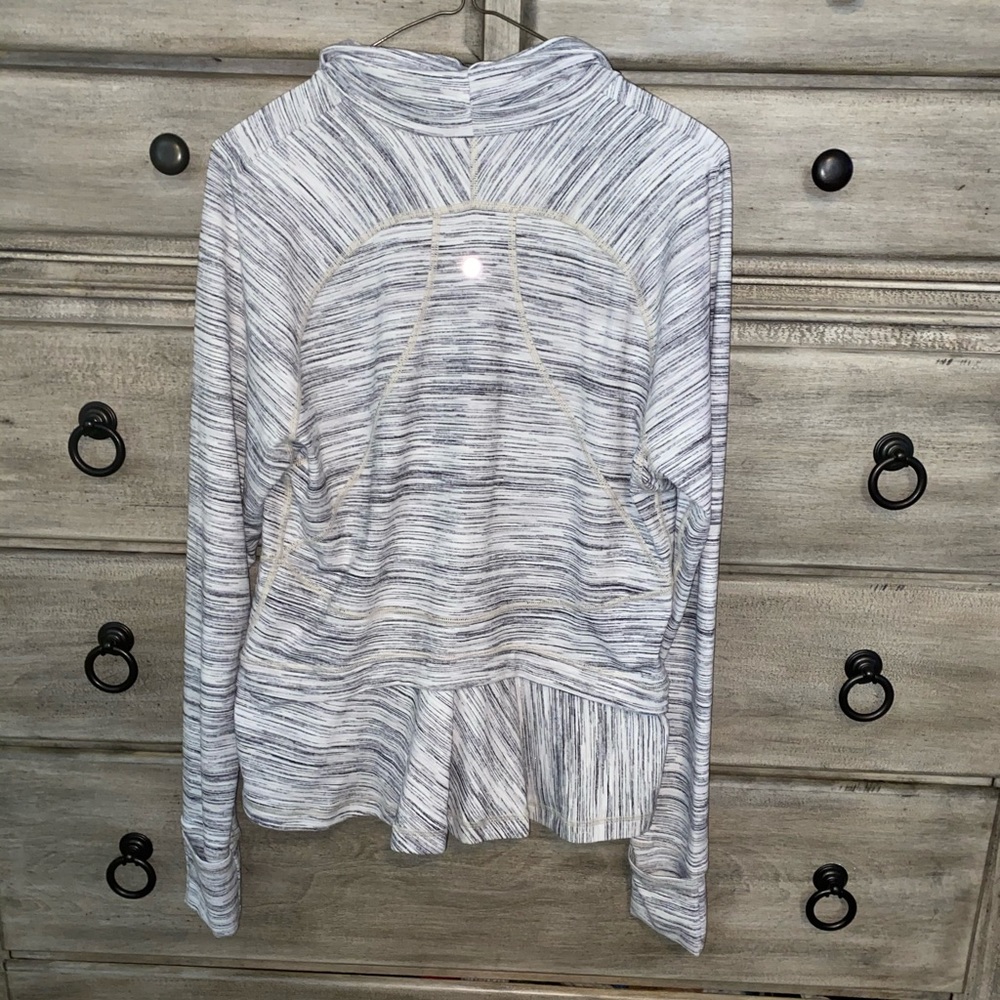 Lululemon jacket - Picture 2 of 4